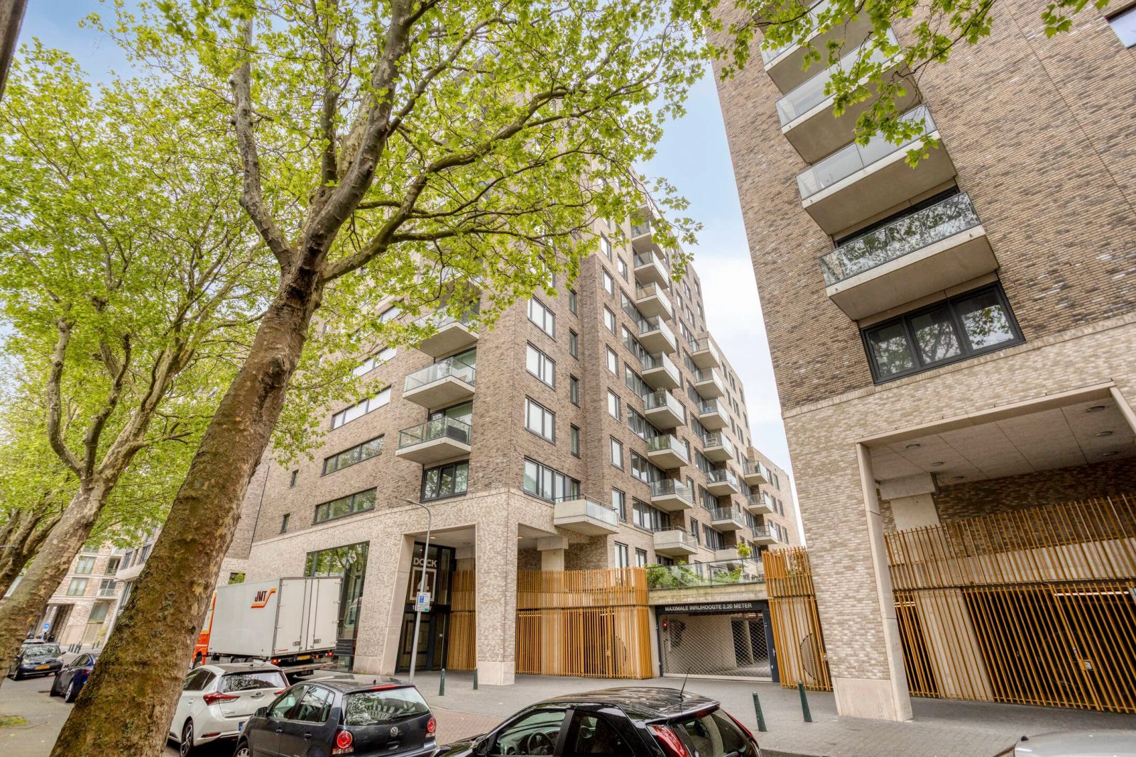 Appartement aan de 1e Lulofsdwarsstraat in Den Haag in Den Haag