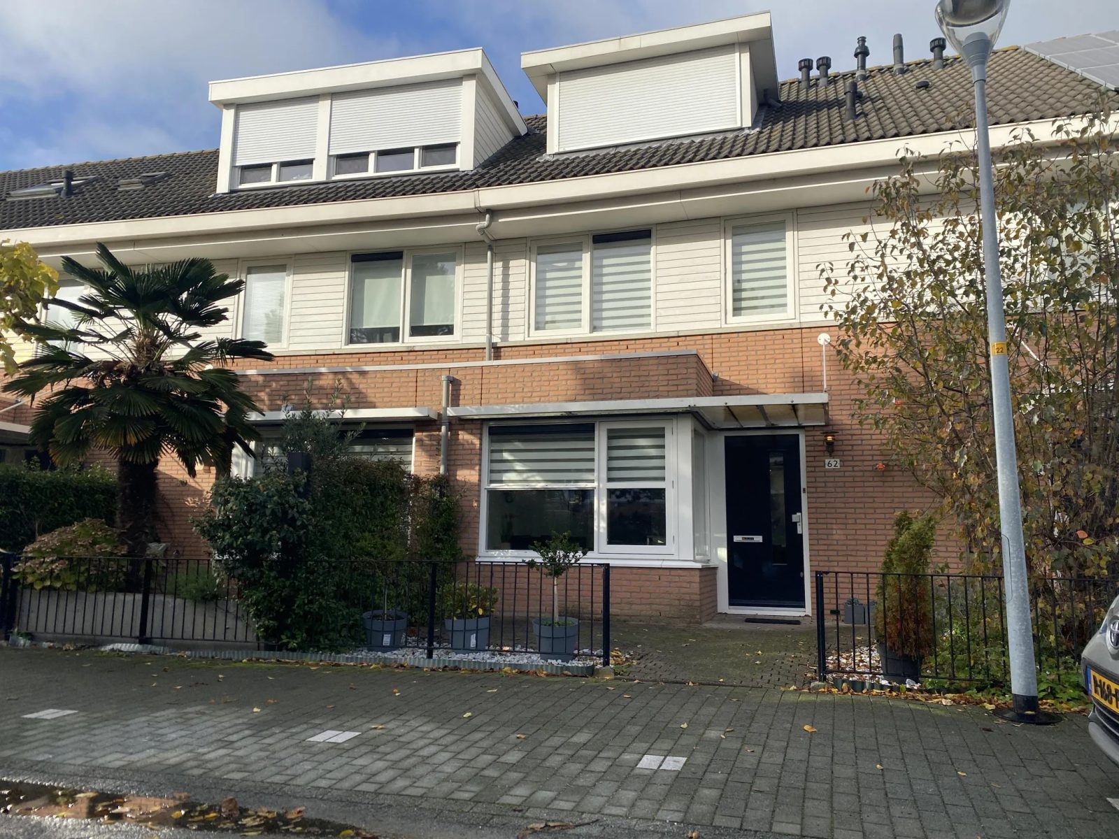 Hoekwoning aan de Paganiniplantsoen in Nieuw-Vennep in Nieuw-Vennep