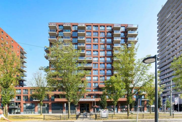 Appartement aan de Martinus Nijhofflaan in Delft in Delft