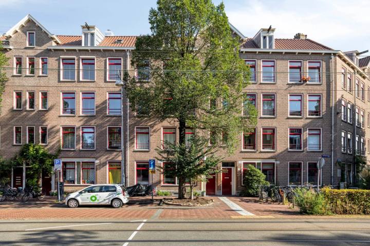 Appartement aan de Borneostraat in Amsterdam in Amsterdam