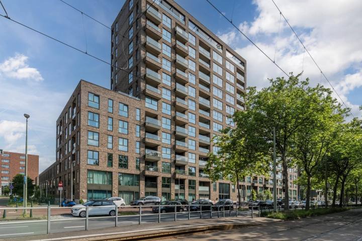 Appartement aan de Loosduinseweg in Den Haag in Den Haag