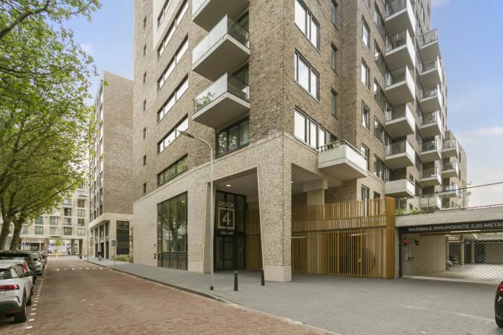 Appartement aan de 1e Lulofsdwarsstraat in Den Haag in Den Haag