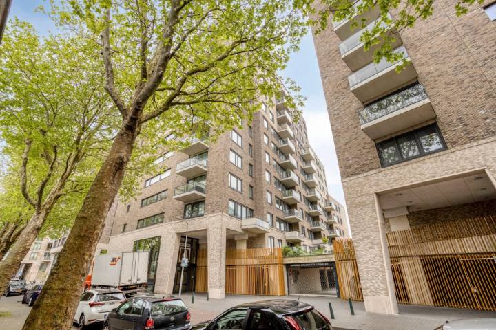 Appartement aan de 1e Lulofsdwarsstraat in Den Haag in Den Haag