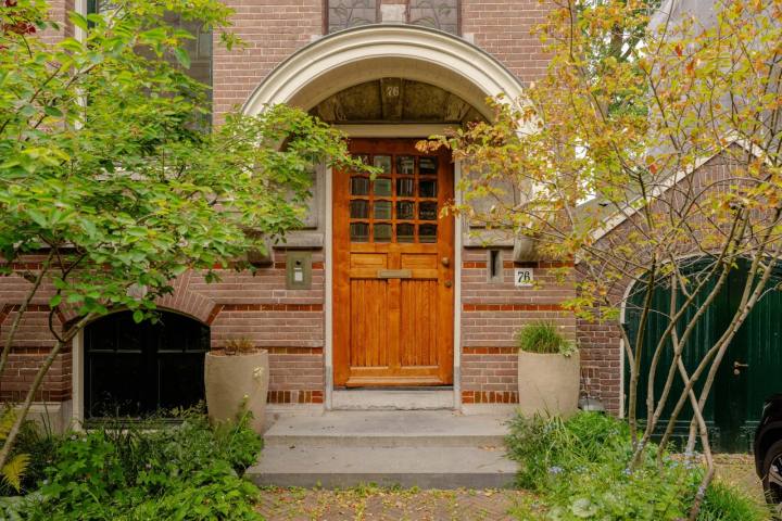 Foto 2 van Vrijstaande woning aan de Van Eeghenstraat in Amsterdam