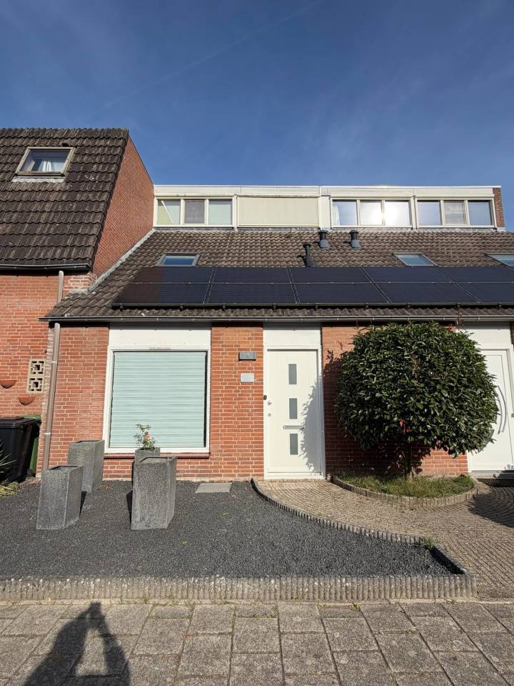 Tussenwoning aan de De Toe-akker in Waalre in Waalre